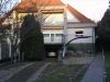 Eladó !   Érdliget legszebb részén, panorámás, kerti medencés 3 szintes  iker ház fél.