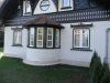 Svábhegy egyik legelegánsabb utcájában igényesen átépített villa hatalmas belső uszodával eladó