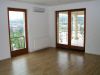 Vár aljában igényes 110 m2-es lakás irodának, lakásnak kiadó